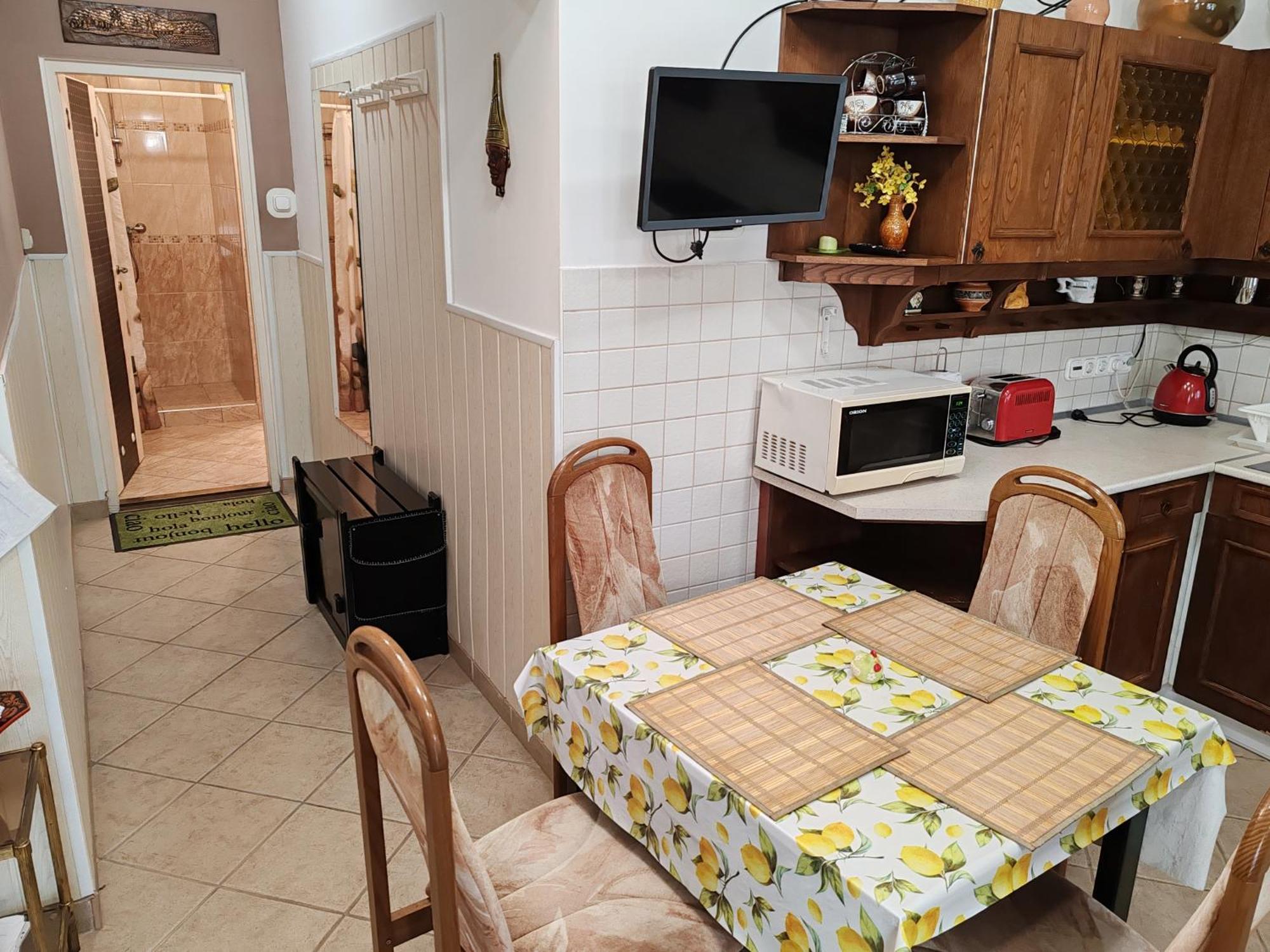 Apartment Patricia With Garden Budapest Ngoại thất bức ảnh