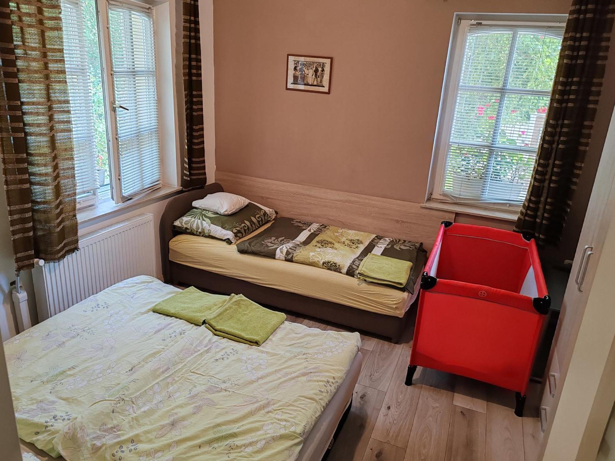 Apartment Patricia With Garden Budapest Ngoại thất bức ảnh
