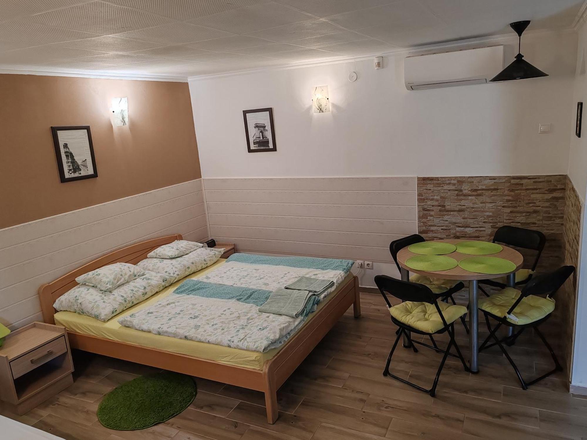Apartment Patricia With Garden Budapest Ngoại thất bức ảnh