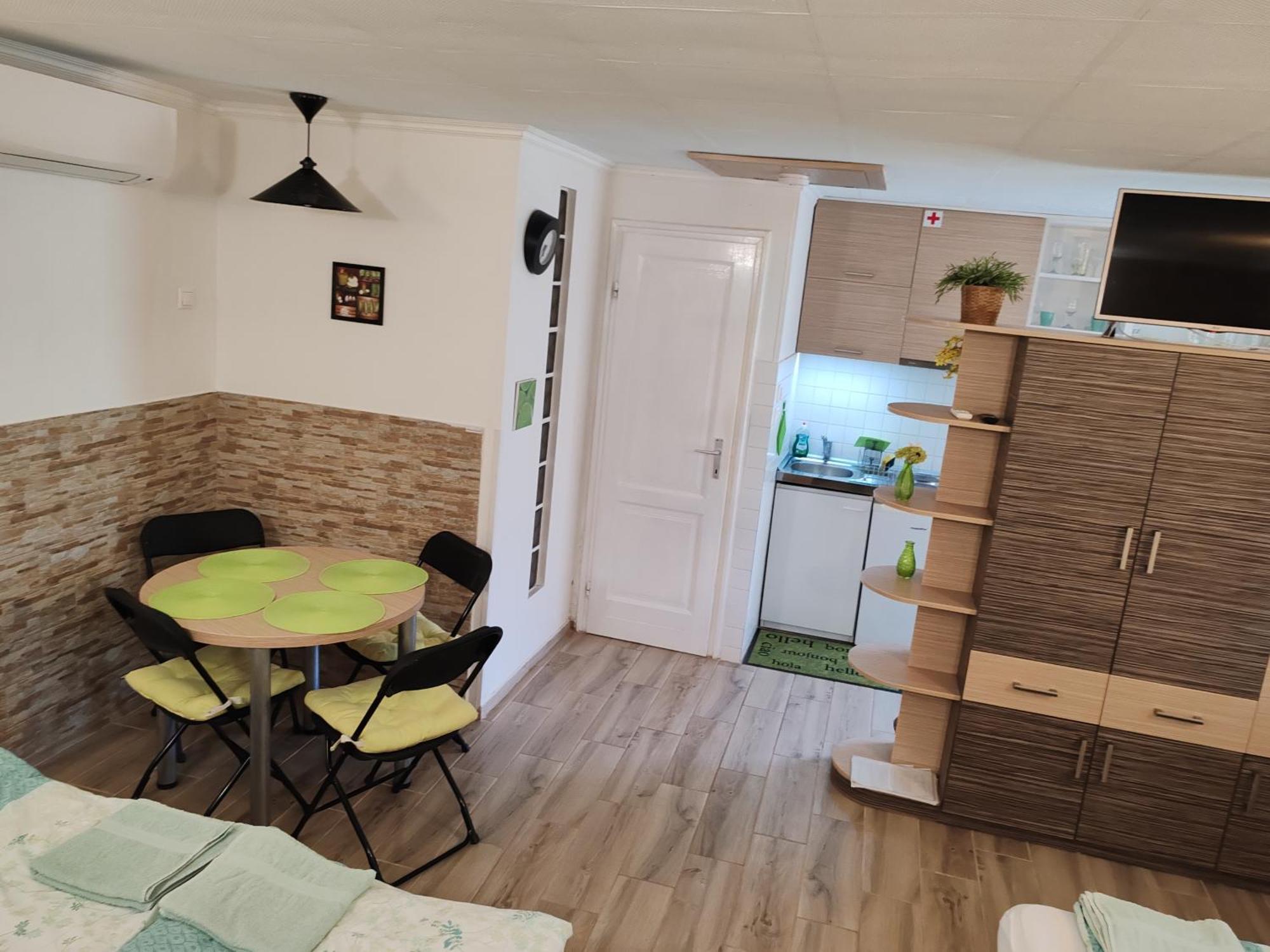 Apartment Patricia With Garden Budapest Ngoại thất bức ảnh